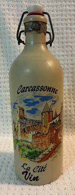VINTAGE CARCASSONNE LA CITE VIN FRANCE FRENCH LIQUOR EMPTY CROCK BOTTLE 10 .5''