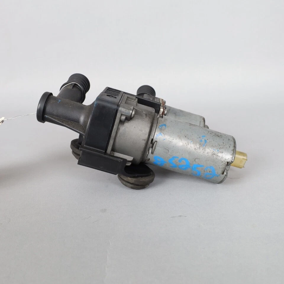 Válvula de control de calefacción BMW M3 E46 2001-2006 64118369807 OEM usada Foto 4 de 4