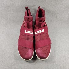Nike Lebron Soldier 10 X Rojo Cristo Rey Hombres Talla 18 Tenis de Baloncesto Zapato