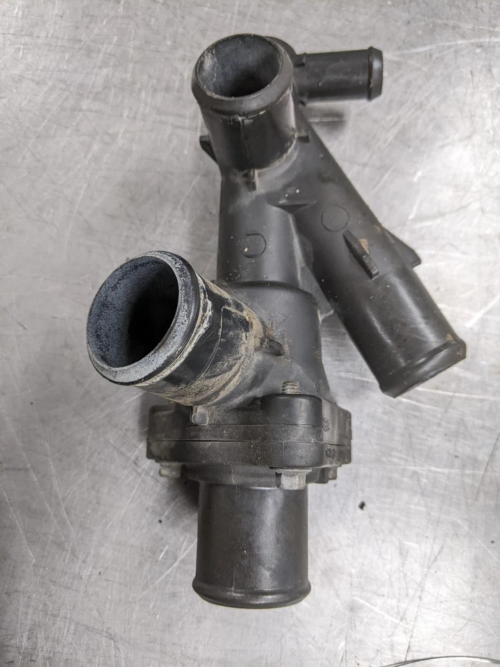 Корпус термостата для 06–09 Ford Fusion 3.0 - Изображение 2 из 4