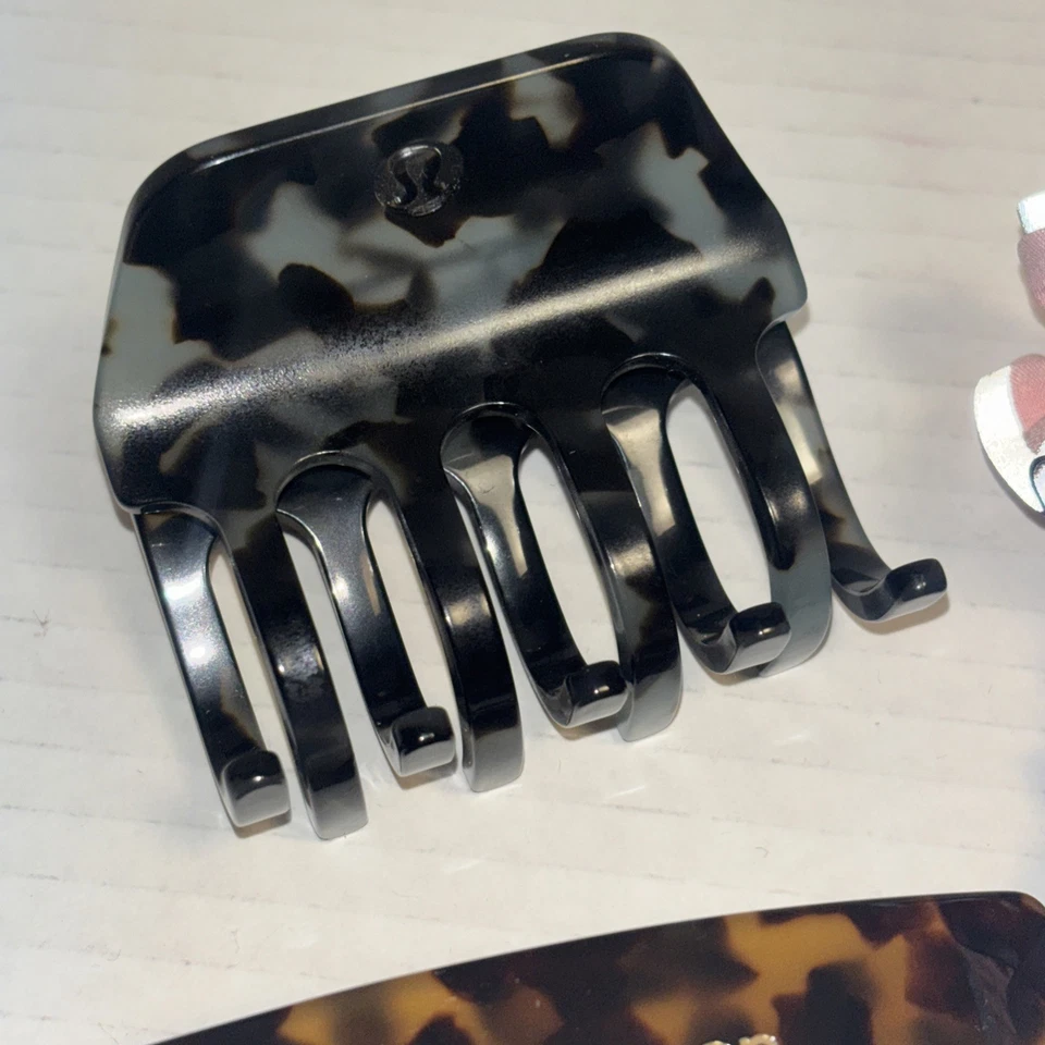 Lululemon Lot of Hair Scrunchies Set of 2 One Claw Clip And One Logo Barrette - Image 3 of 4