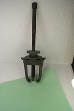 Cg250 Blue Point Snap On 6 Ton 2 Arm Pressure Gear Puller Used Cg250 Blue Point Snap On 6 Ton 2 Arm Pressure Gear Puller Used