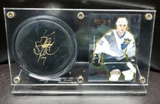 Kevin Stevens hockey card and autographed Puck