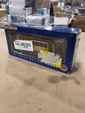 Bachmann HO Yellow & Red - Cable Car with Grip Man 60538 - NOB