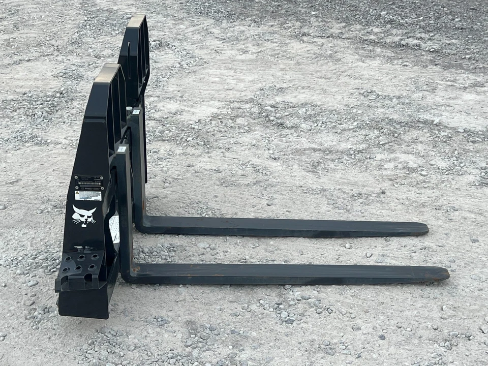 Accesorio para minicargadora cargadora de horquilla de paletas de trabajo pesado Bobcat de 48" de largo 4.000 lb Foto 4 de 4