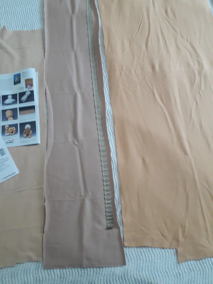 Waldorfpuppen selber machen: Trickotstoffe inkl. Kopf-Rohlingen aus Schafwolle - Bild 4 von 4