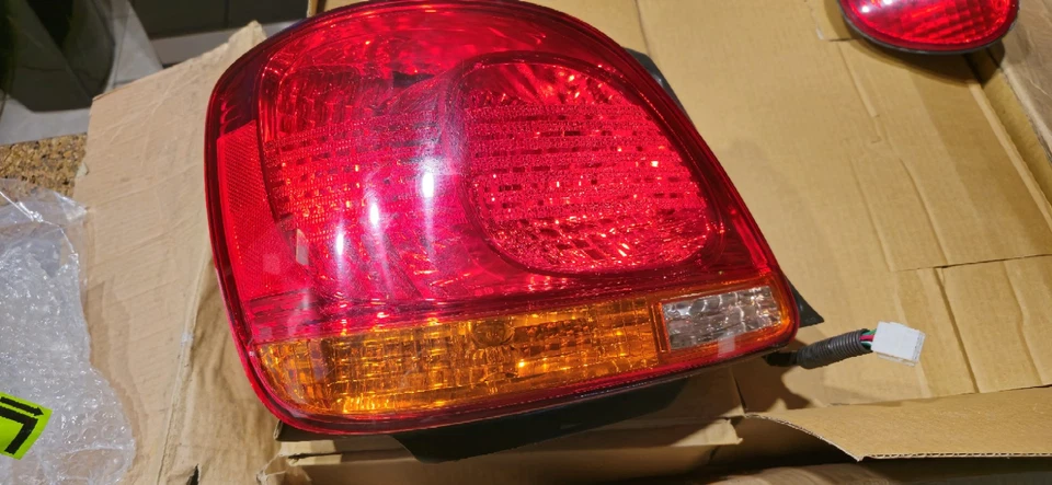 JUEGO COMPLETO LUCES TRASERAS LEXUS GS 1998-2005 GS300 GS400 GS430 INTERIOR IZQUIERDO DERECHO Foto 2 de 4