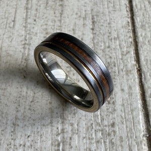Tungsten Ring Black Wood Grain Design Wedding Band ID Size 8 (10g) Men’s