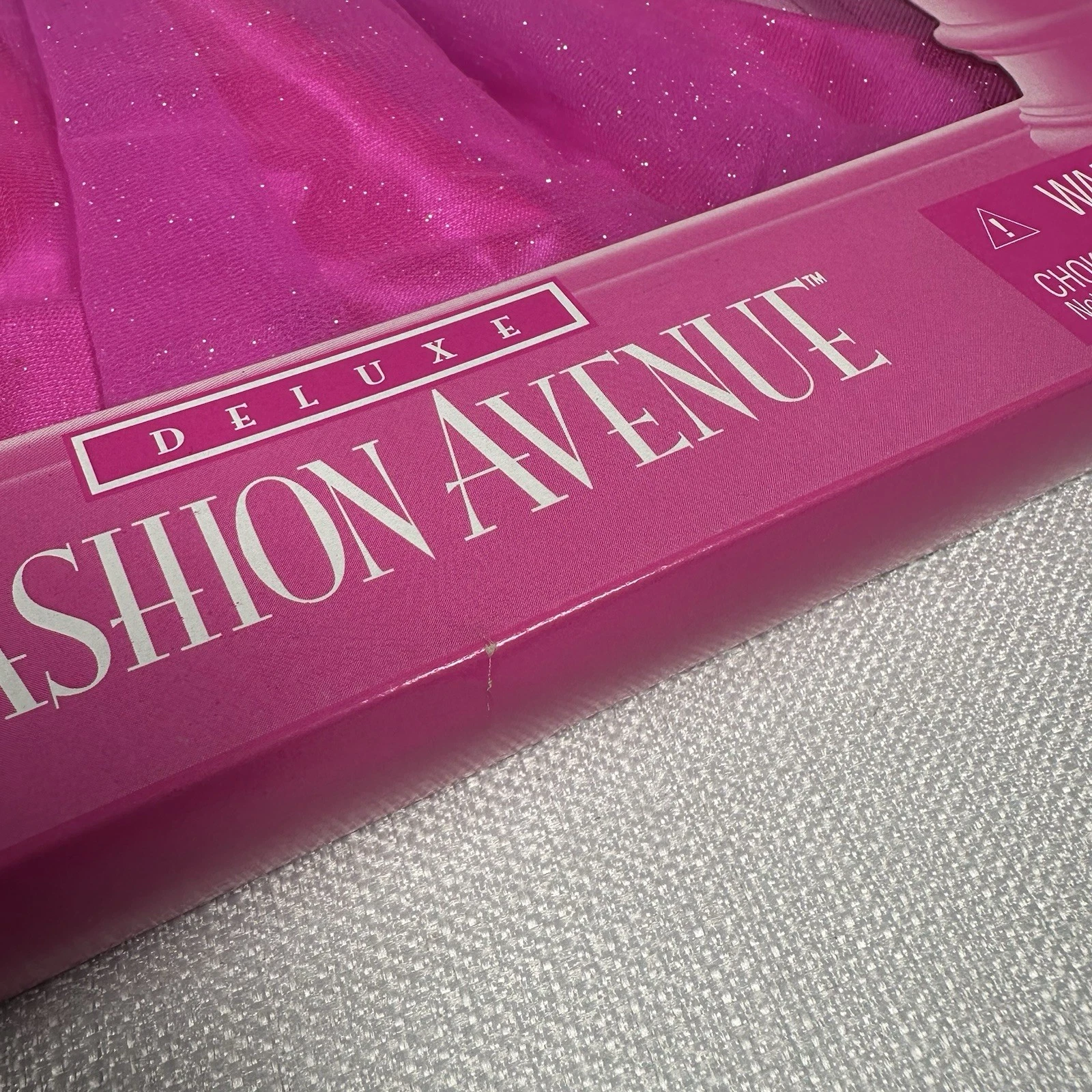 VETEMENTS Vintage 1995 Barbie Fashion Avenue Deluxe abito rosa scintillante con pelliccia #14307 nuovo con scatola