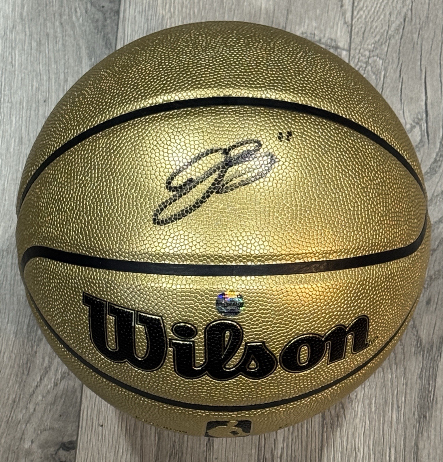 JALEN BRUNSON - NEW YORK KNICKS - Autographed GOLD BASKETBALL w/COA