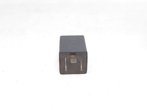 VW AUDI RELAY TRNASMITTER RELAIS RELAY FLASHER TURN SIGNAL 111953227D 4DB003500