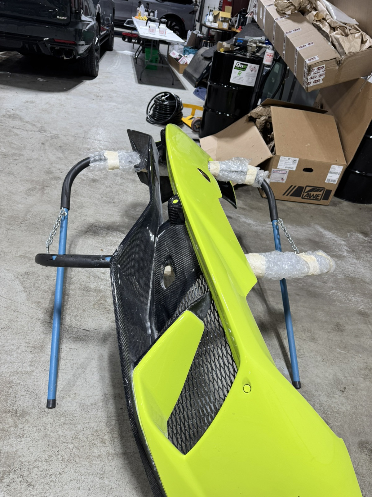 LAMBORGHINI HURACAN LP610 FRONT BUMPER AFTERMARKET CARBON FIBER LOWER USED