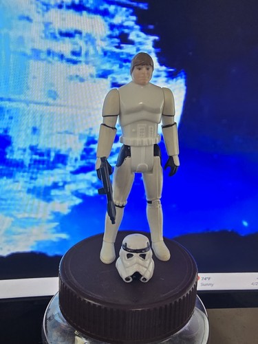 Vintage Kenner 1984 Star Wars POTF Last 17 Luke Skywalker Stormtrooper COMPLETE! - Picture 2 of 11