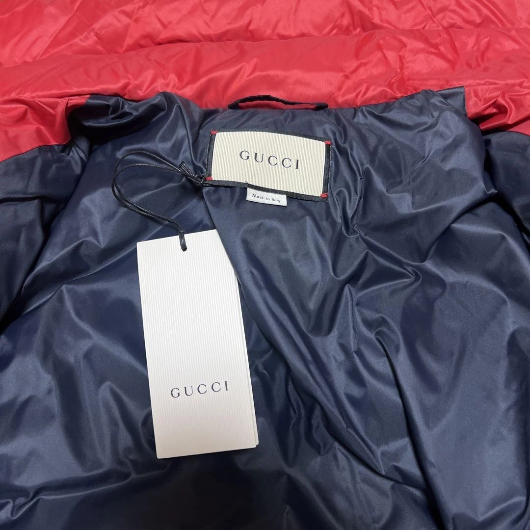 Piumino Gucci stampa floreale dal Giappone