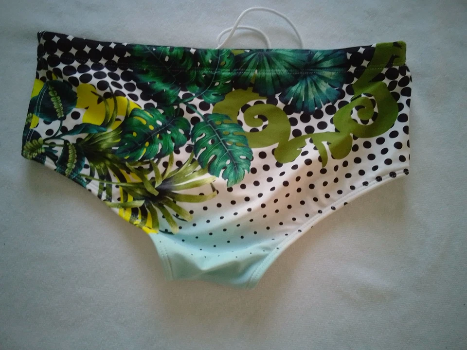 Bikini de natación Rufskin multicolor mediano Foto 2 de 4