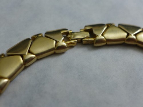 Vintage LES BERNARD Satin Gold Tone Choker Statement Necklace Signed - Picture 5 of 9