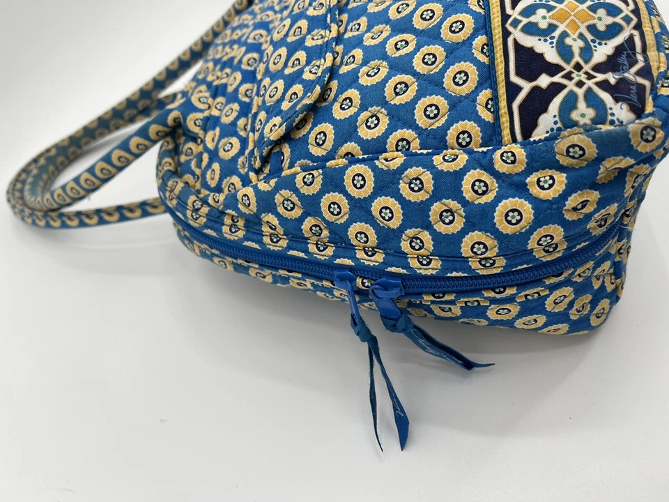 Vera Bradley Riviera Blue Cargo Bag Purse Retired Pattern - Image 4 of 4