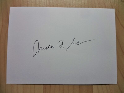 William F. Sharpe  Wirtschaftsnobelpreis  handsignierte Unterschrift auf Karte.