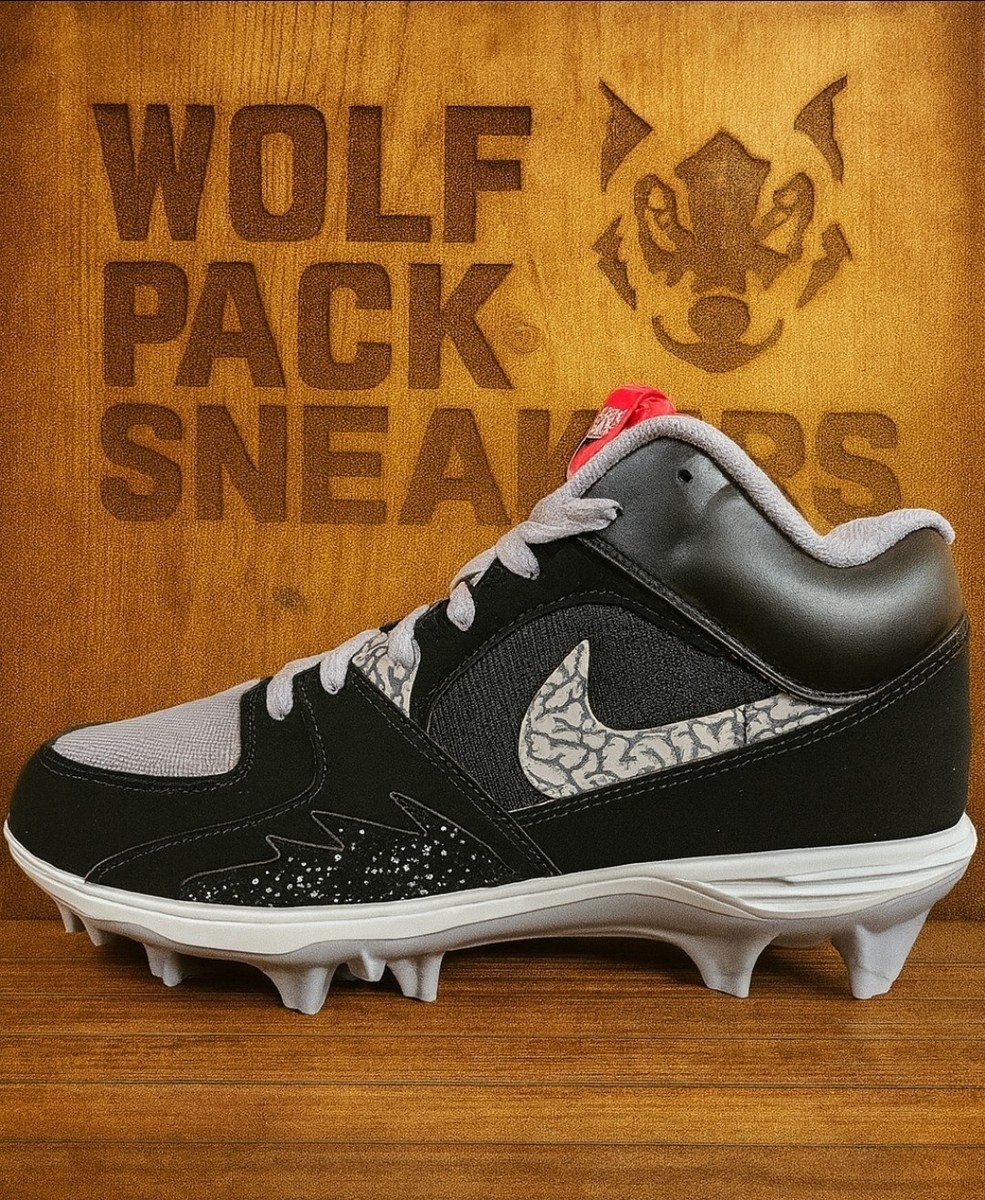 ✅️ Jordan Stadium 90 Low TD Black Cement Football Cleats HQ0210