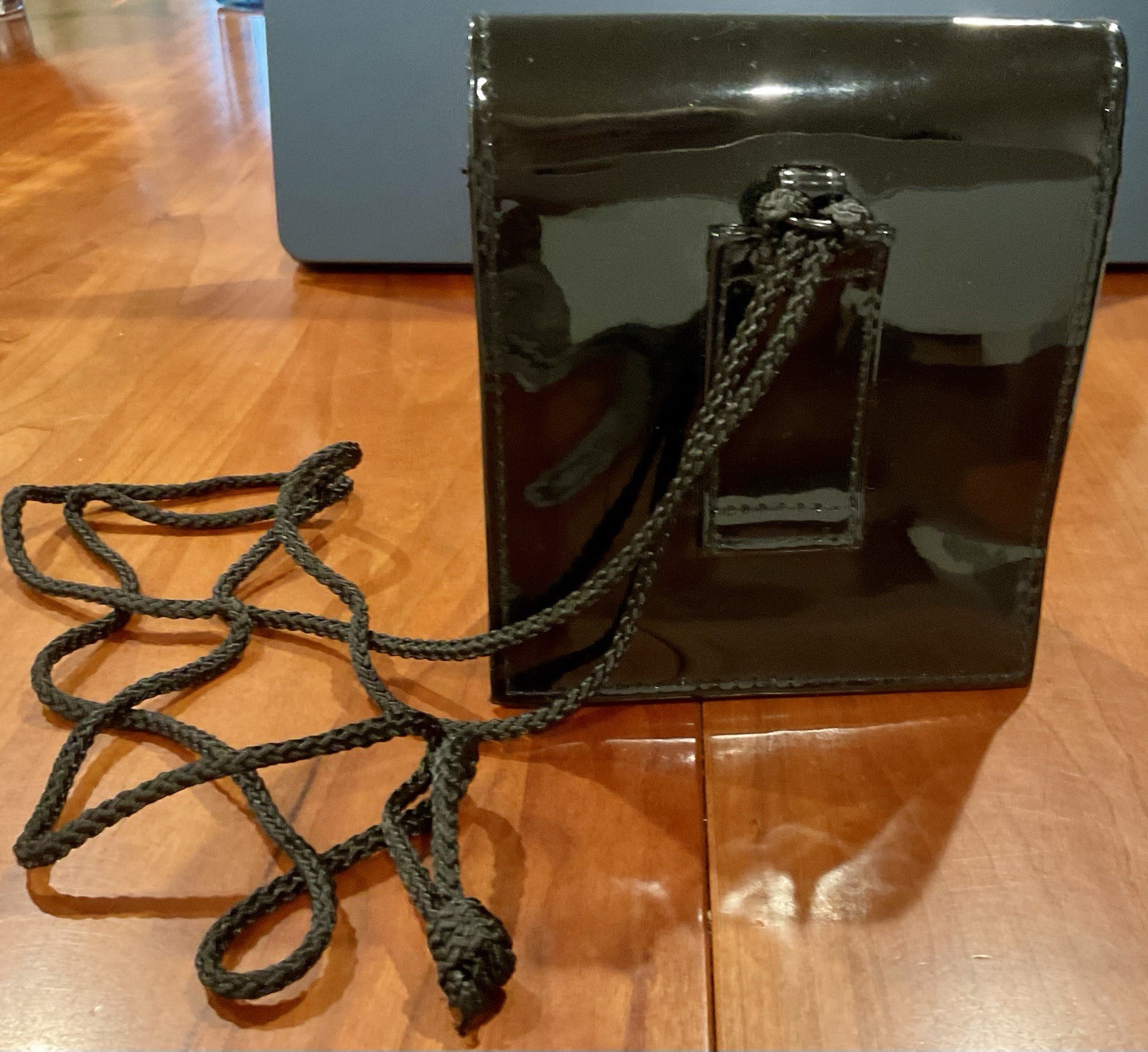 BORSA CINTURA YSL YVES SAINT LAURENT PARFUMS MINI VERNICE NERA SERA TRACOLLA