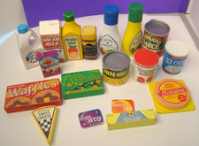 Lot of 18 Melissa  Doug Wooden Food Set Lot Pretend Play