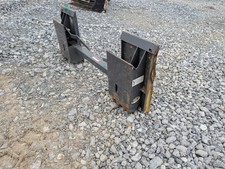 Blank Plate to Universal Skid Steer Adapter Bracket