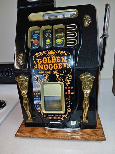 Antique 1948 Mills Golden Nugget 25¢ Slot Machine Fully Functional 