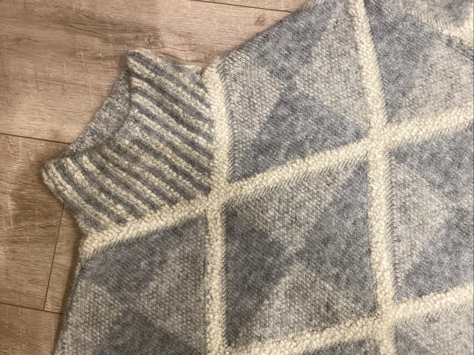 Mango Pullover Gr. S, Neu ohne Etikett, Grau- Beige, Stehkragen - Bild 4 von 4