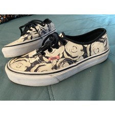 Men's Size 5 Woman's Size 6.5 Digi Rose Floral Vans