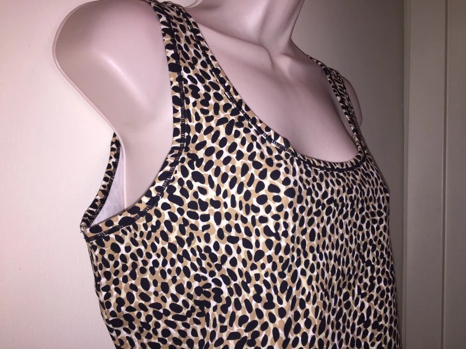 Camiseta sin mangas de compresión para mujer JOCKEY PREFERIDA by RACHEL ZOE "JAXXY JAGUAR" L NUEVA CON ETIQUETAS Foto 4 de 4