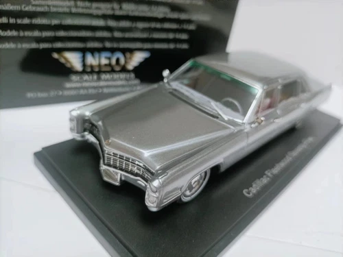 Neo 1/43 Cadillac Fleetwood 75 Limusina 1966 PandaVia-Model Collection - Imagen 14 de 43