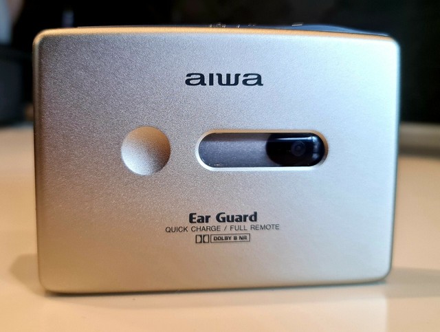 Walkman Aiwa PX557 - Lecteur Cassette Stéréo Super Bass - Pour Pièces, Ne Fonctionne Pas