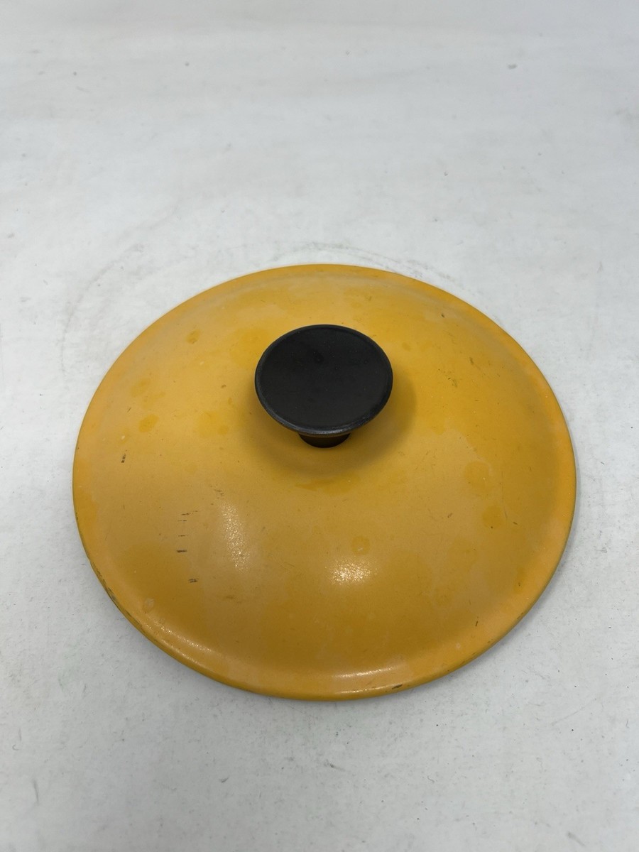 Vintage LE CREUSET #18 Yellow/Orange/Mustard Enamel Cast Iron