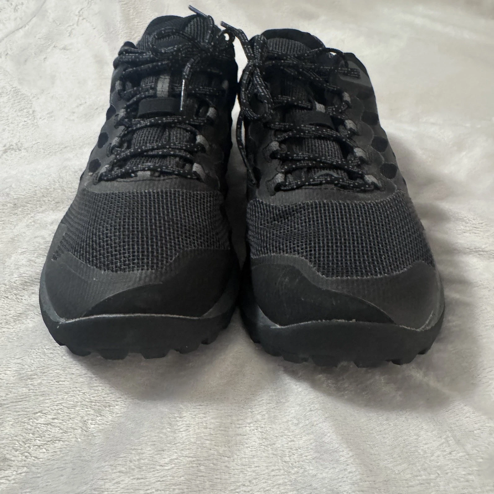 Mens 10.5W Merrell Nova 2 Vibrant Shoes Black Gray Gore-Tex Trail Hiking Walk
Opens in a new window