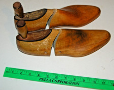 Pair Florsheim Vintage Wooden Shoe Form Hinged Solid Wood Shoe Tree Medium