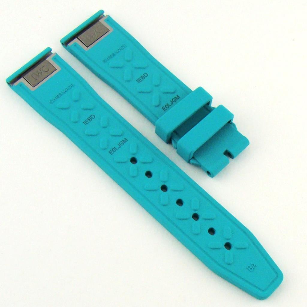 Authentic IWC EasX-CHANGE 20mm x 18mm Green Rubber Watch Authentic IWC EasX-CHANGE 20mm x 18mm Green Rubber Watch
