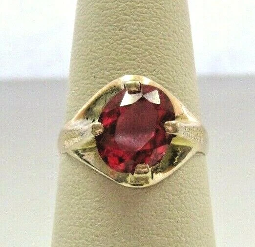Beautiful Antique Solid 10K Yellow Gold Ring w/ large ab created Ruby sz7 pinky - Image 2 of 4