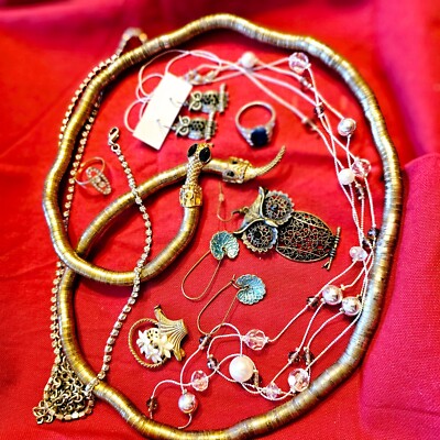 Konvolut neuer Vintage Schmuck zum Tragen Umdrehen oder Restaurieren - lbb0507