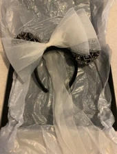 Disney Parks Authentic Vera Wang Limited Release Bridal Minnie Ears Headband