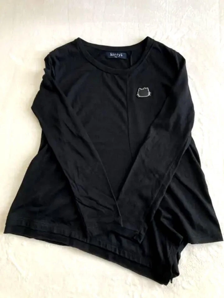 KI♢♢Y'S Gatitos Yohji Yamamoto × Sanrio Cortar y Coser Foto 2 de 4