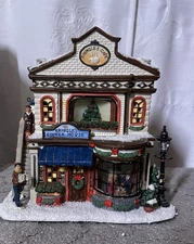 St. Nicholas Square “Kringle's Coffee Shop and Cafe” Illuminated W/Box