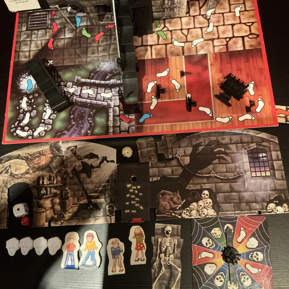 MB Games Ghost Castle Board Game 1985  Vintage Original 95% complete must see! - Image 2 of 4