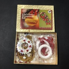 Walco Holiday CHRISTMAS WREATH Red Sequin Bead Ornament Kit Not Finished