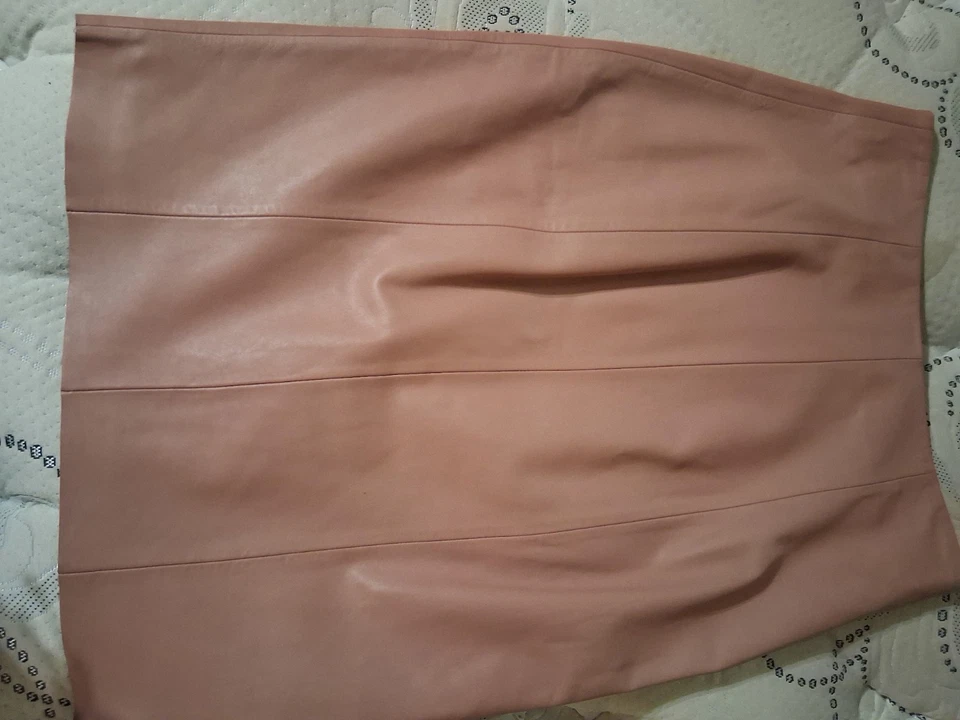 Antonio Melani Women's Small Leather Knee Length Skirt With Zipper Front - Image 4 of 4