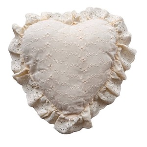 VTG Heart Shaped Pillow Eyelet Ruffle Trim Granny Core Cottage Shabby Chic