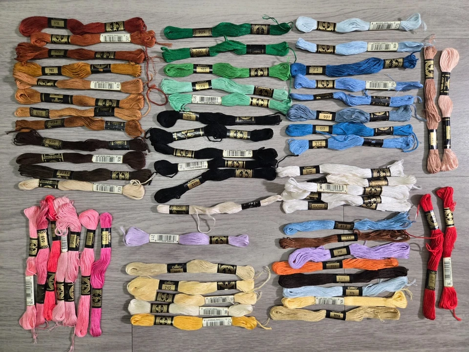 50+ Skeins DMC Cotton Embroidery Thread - Patterns - Plastic Hoops - Aida Cloth - Image 4 of 4