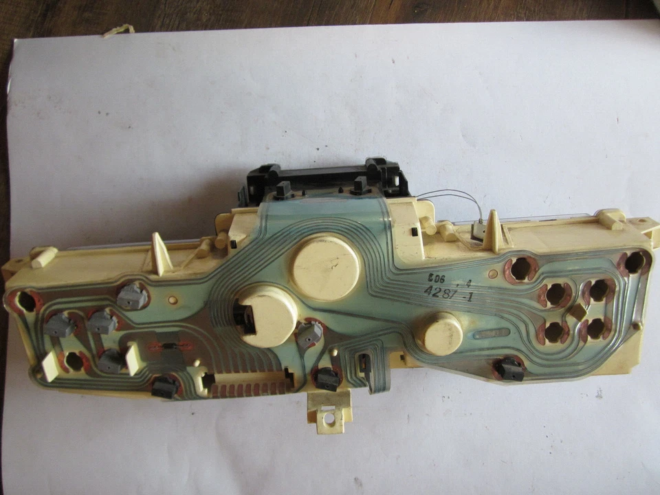 1992-1993 Cadillac Deville Speedometer Assembly -FOR PARTS Foto 3 de 4