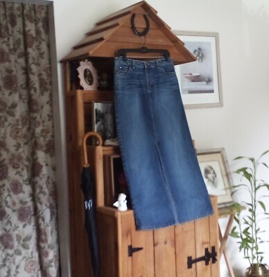(8-26) ''TOMMY HILFIGER'' WOMEN'S Sz. 8 JEAN SKIRT (PRE-OWNED / GOWC)