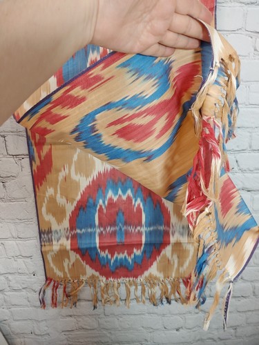 Beige/Blue/Red Multicolored Table Runner - Picture 5 of 6