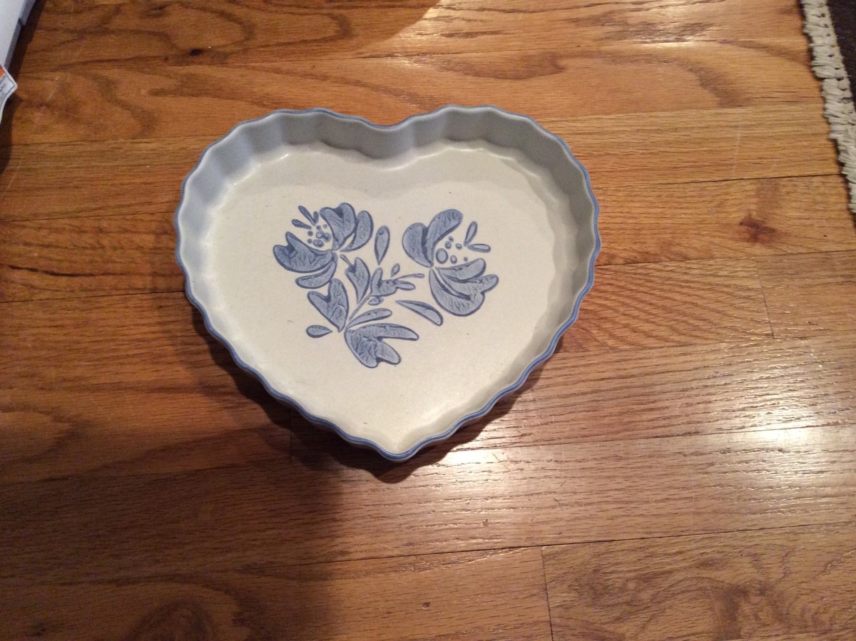 Pfaltzgraff Folk Art Stoneware Heart Shaped Baking Dish Microwave Safe